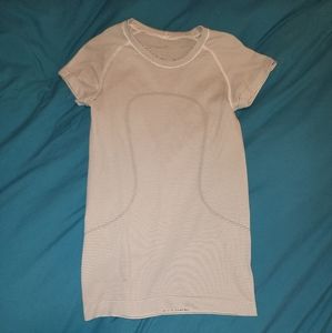 Lululemon Swiftly Tech Short Sleeve Shirt